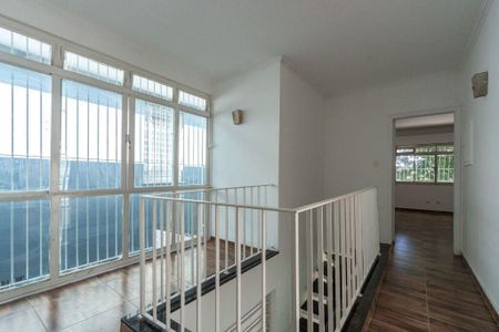 Casa à venda com 250m², 3 quartos e 6 vagas