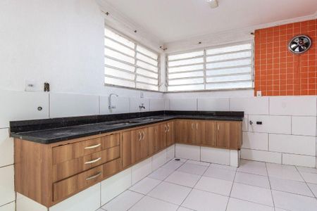 Casa à venda com 250m², 3 quartos e 6 vagas