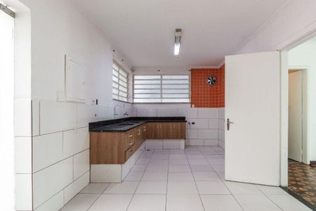 Casa à venda com 250m², 3 quartos e 6 vagas