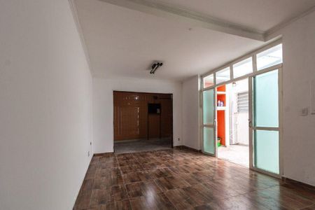 Casa à venda com 250m², 3 quartos e 6 vagas