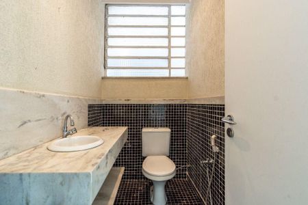 Casa à venda com 250m², 3 quartos e 6 vagas