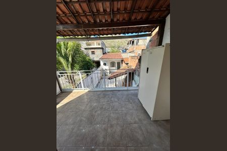 Varanda de casa à venda com 4 quartos, 200m² em Engenhoca, Niterói