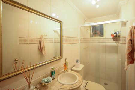 Apartamento à venda com 68m², 3 quartos e 1 vaga Apartamento à venda com 68m², 3 quartos e 1 vagaBanheiro Social