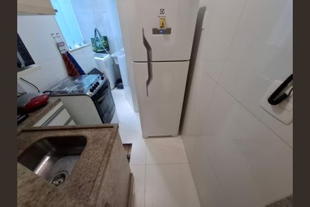 Apartamento à venda com 42m², 1 quarto e sem vagaCozinha e Área de Serviço 