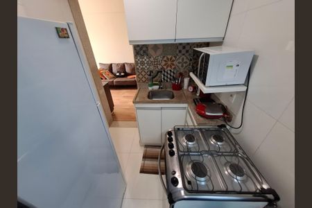 Apartamento à venda com 42m², 1 quarto e sem vagaCozinha e Área de Serviço 