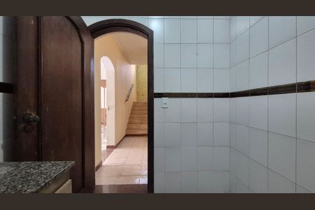 Casa para alugar com 3 quartos, 320m² em Santa Maria, Santo André