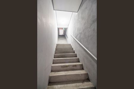 Apartamento para alugar com 60m², 1 quarto e sem vagaEscada