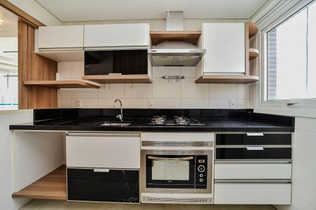 Apartamento à venda com 79m², 2 quartos e 2 vagas Apartamento à venda com 79m², 2 quartos e 2 vagasCozinha