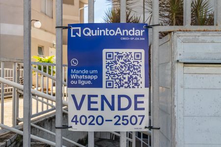 Casa à venda com 115m², 3 quartos e 2 vagas Casa à venda com 115m², 3 quartos e 2 vagasPlaca Fachada
