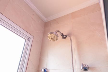 Casa à venda com 115m², 3 quartos e 2 vagas Casa à venda com 115m², 3 quartos e 2 vagasBanheiro da Suíte 1