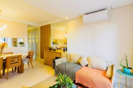 Apartamento à venda com 2 quartos, 72m² em Jardim Itapeva, São Paulo