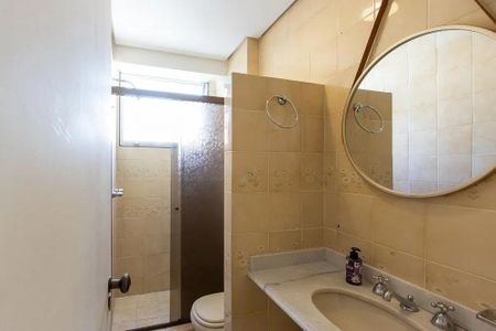 Apartamento à venda com 97m², 3 quartos e 1 vaga Apartamento à venda com 97m², 3 quartos e 1 vagaBanheiro