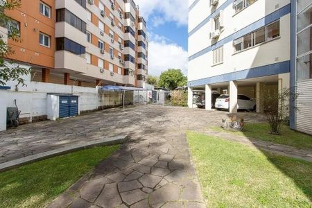 Apartamento à venda com 97m², 3 quartos e 1 vaga Apartamento à venda com 97m², 3 quartos e 1 vagaVaranda