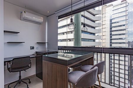 Varanda gourmet de kitnet/studio para alugar com 1 quarto, 27m² em Aclimação, São Paulo