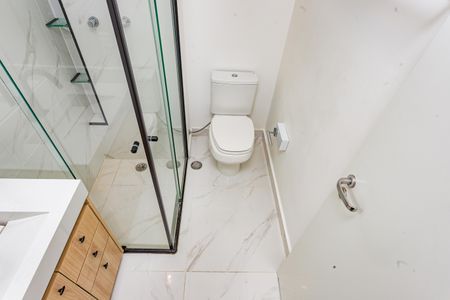 Studio para alugar com 30m², 1 quarto e 1 vaga Studio para alugar com 30m², 1 quarto e 1 vagaBanheiro