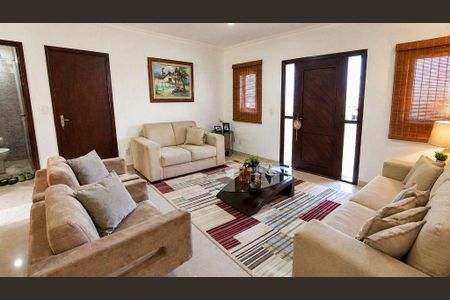 Casa à venda com 4 quartos, 247m² em Roncáglia, Campinas