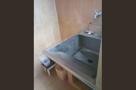 Casa à venda com 2 quartos, 150m² em Vila Monumento, São Paulo