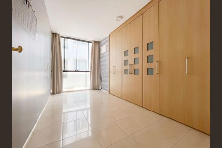 Apartamento à venda com 201m², 4 quartos e 2 vagas