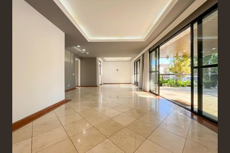 Apartamento à venda com 201m², 4 quartos e 2 vagas