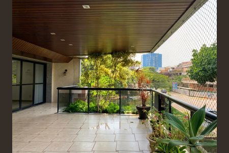 Apartamento à venda com 201m², 4 quartos e 2 vagas
