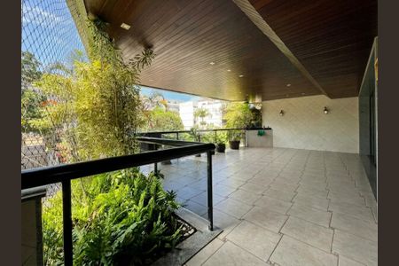 Apartamento à venda com 201m², 4 quartos e 2 vagas