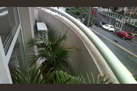 Apartamento à venda com 28m², 1 quarto e 1 vaga