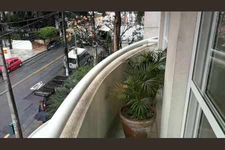Apartamento à venda com 28m², 1 quarto e 1 vaga