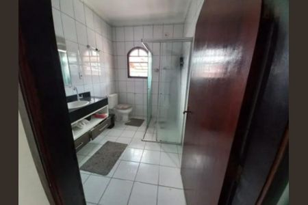 Foto 09 de casa à venda com 4 quartos, 232m² em Santo Antônio, Osasco
