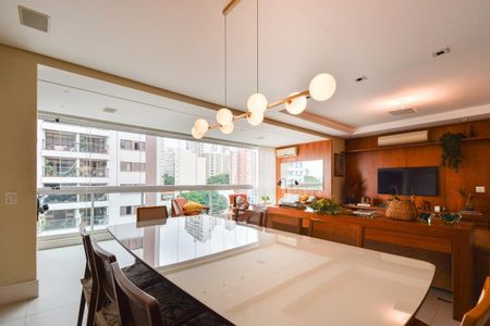 Apartamento à venda com 137m², 3 quartos e 3 vagas