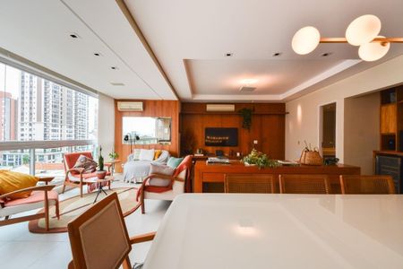 Apartamento à venda com 137m², 3 quartos e 3 vagas