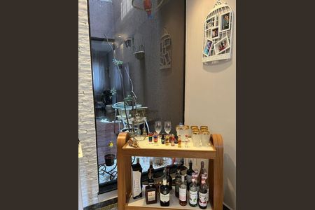 Casa à venda com 3 quartos, 220m² em Jardim Nossa Senhora do Carmo, São Paulo
