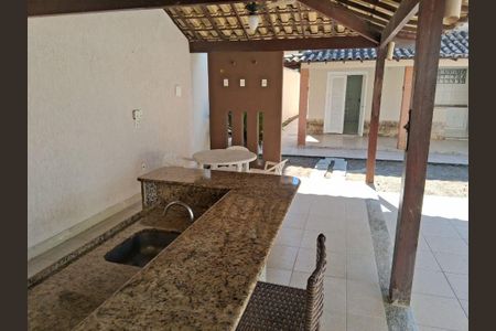 Casa à venda com 200m², 3 quartos e 2 vagas