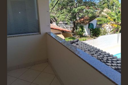 Casa à venda com 200m², 3 quartos e 2 vagas