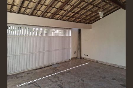Casa à venda com 200m², 3 quartos e 2 vagas