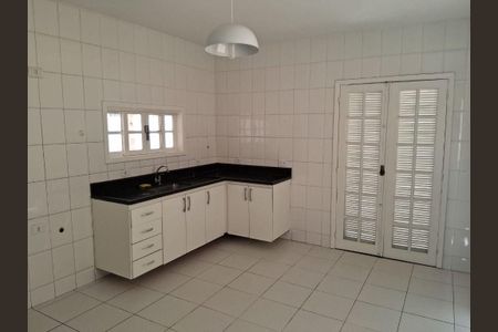 Casa à venda com 200m², 3 quartos e 2 vagas