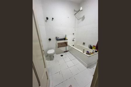 Apartamento à venda com 70m², 2 quartos e sem vaga