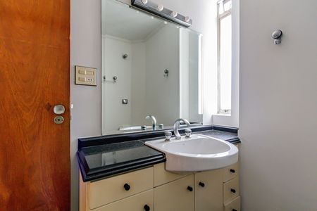 Apartamento à venda com 127m², 3 quartos e 1 vagaBanheiro social