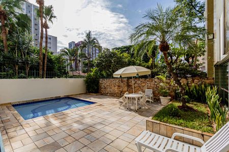 Apartamento à venda com 127m², 3 quartos e 1 vagaÁrea comum - Piscina