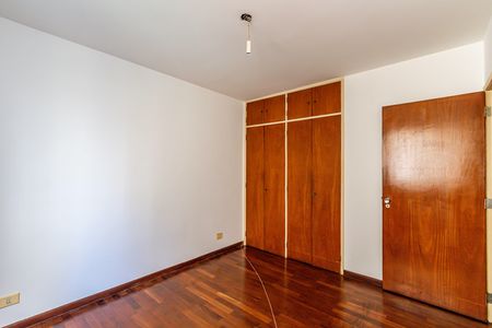 Apartamento à venda com 127m², 3 quartos e 1 vagaQuarto 01