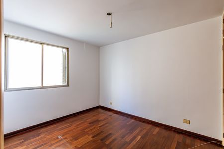 Apartamento à venda com 127m², 3 quartos e 1 vagaQuarto 01