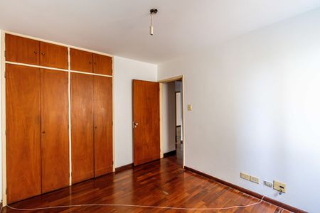 Apartamento à venda com 127m², 3 quartos e 1 vagaQuarto 01