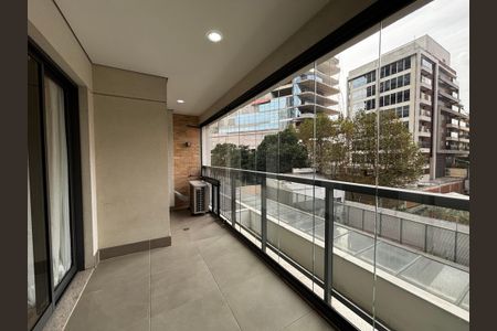 Varanda  de apartamento para alugar com 3 quartos, 72m² em Pinheiros, São Paulo