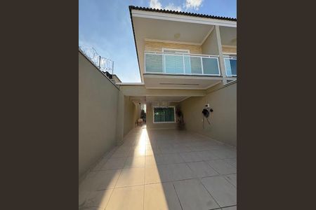 Casa à venda com 3 quartos, 122m² em Veloso, Osasco