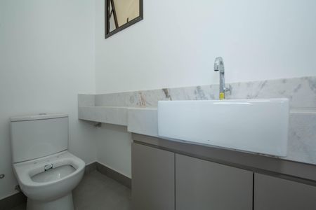 Apartamento à venda com 82m², 3 quartos e 2 vagas Apartamento à venda com 82m², 3 quartos e 2 vagasBANHEIRO1