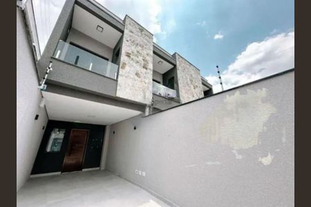 Casa à venda com 137m², 3 quartos e 2 vagas