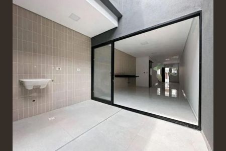 Casa à venda com 137m², 3 quartos e 2 vagas