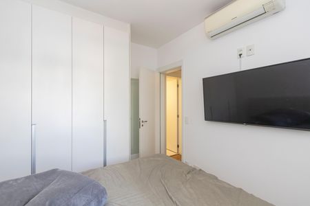 Apartamento à venda com 65m², 2 quartos e 1 vaga Apartamento à venda com 65m², 2 quartos e 1 vagaSuíte