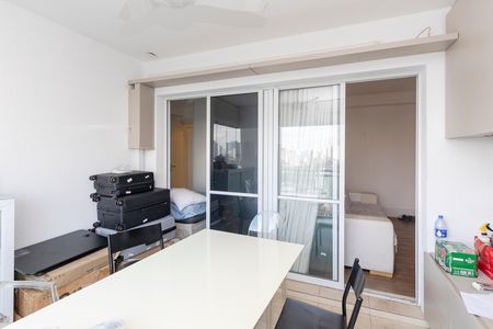 Apartamento à venda com 65m², 2 quartos e 1 vaga Apartamento à venda com 65m², 2 quartos e 1 vagaVaranda