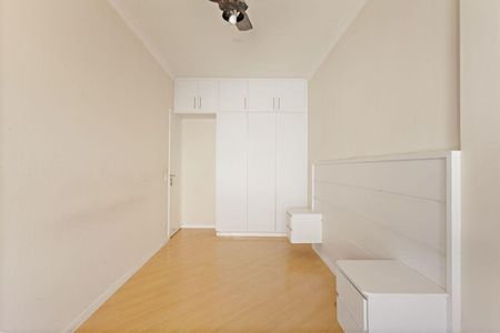 Casa à venda com 2 quartos, 112m² em Vila Suzana, São Paulo