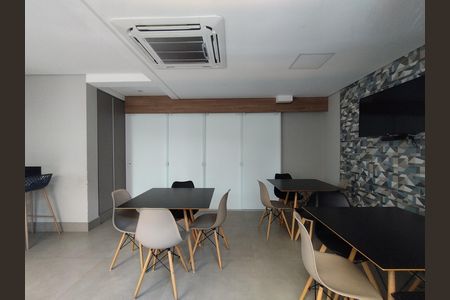 Apartamento à venda com 94m², 3 quartos e 2 vagas Apartamento à venda com 94m², 3 quartos e 2 vagasÁrea comum - Salão de festas